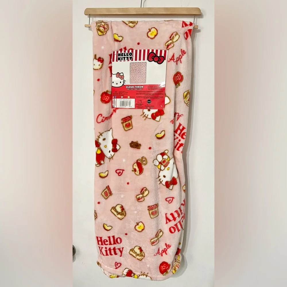 Hello Kitty Fall Apple Cinnamon Soft Plush Cloud Throw Blanket